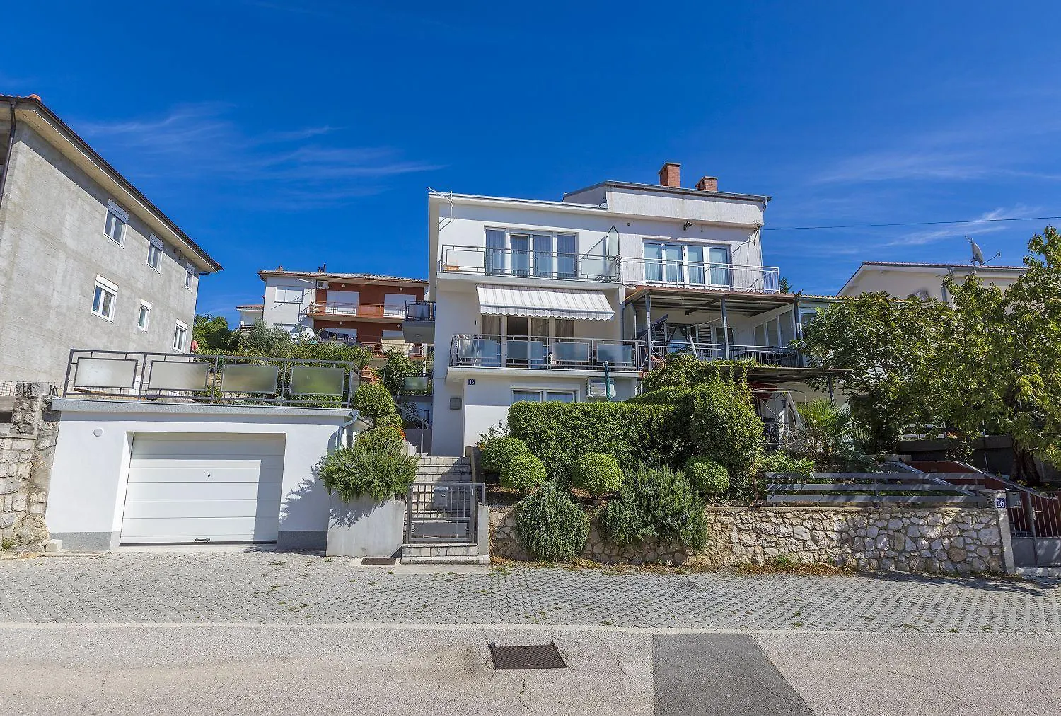 Appartement Lauschiges Studio Nur 450 Meter Zum Sandstrand Mit Privater Terrasse Crikvenica