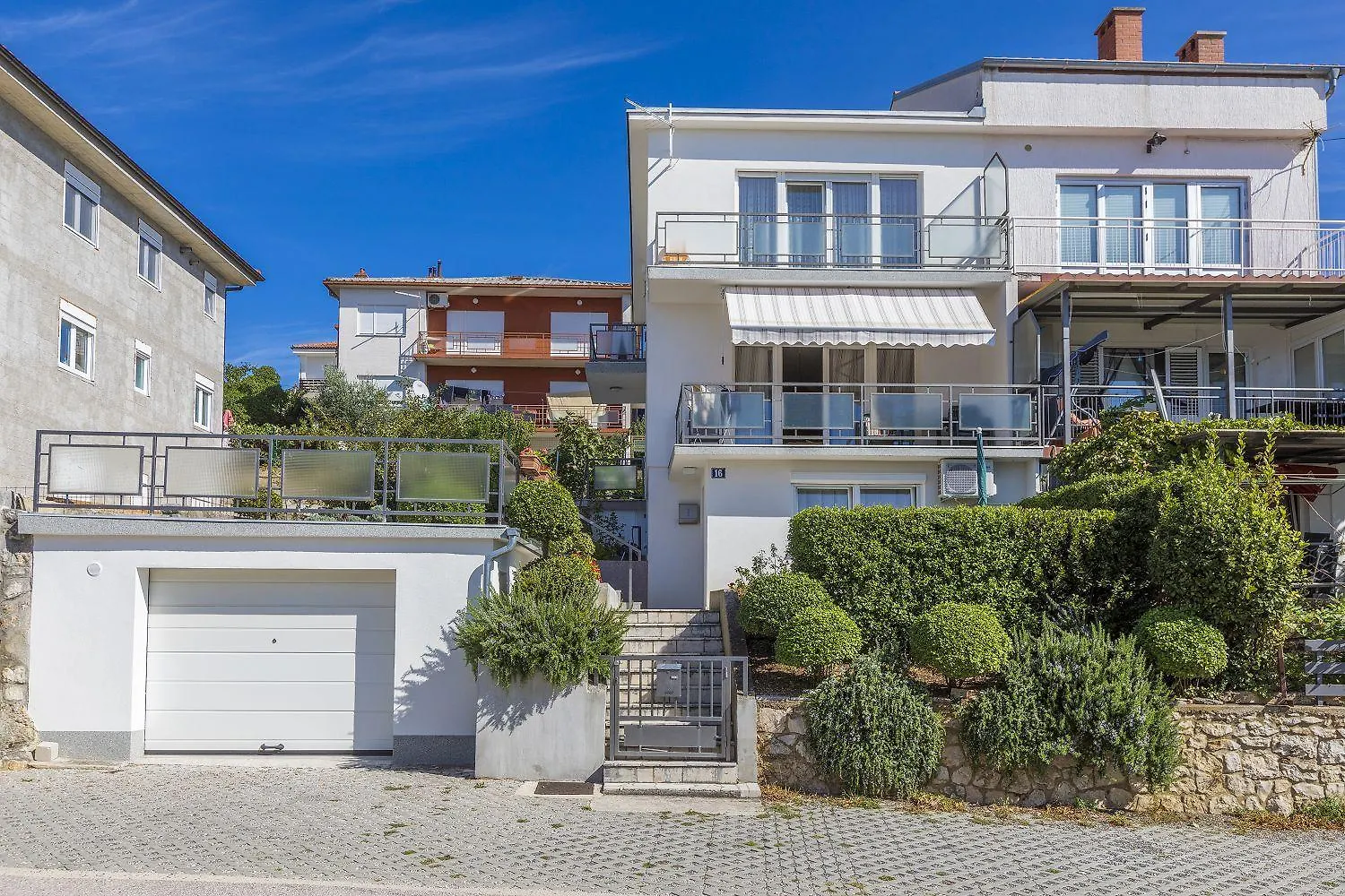 Apartment Lauschiges Studio Nur 450 Meter Zum Sandstrand Mit Privater Terrasse Crikvenica